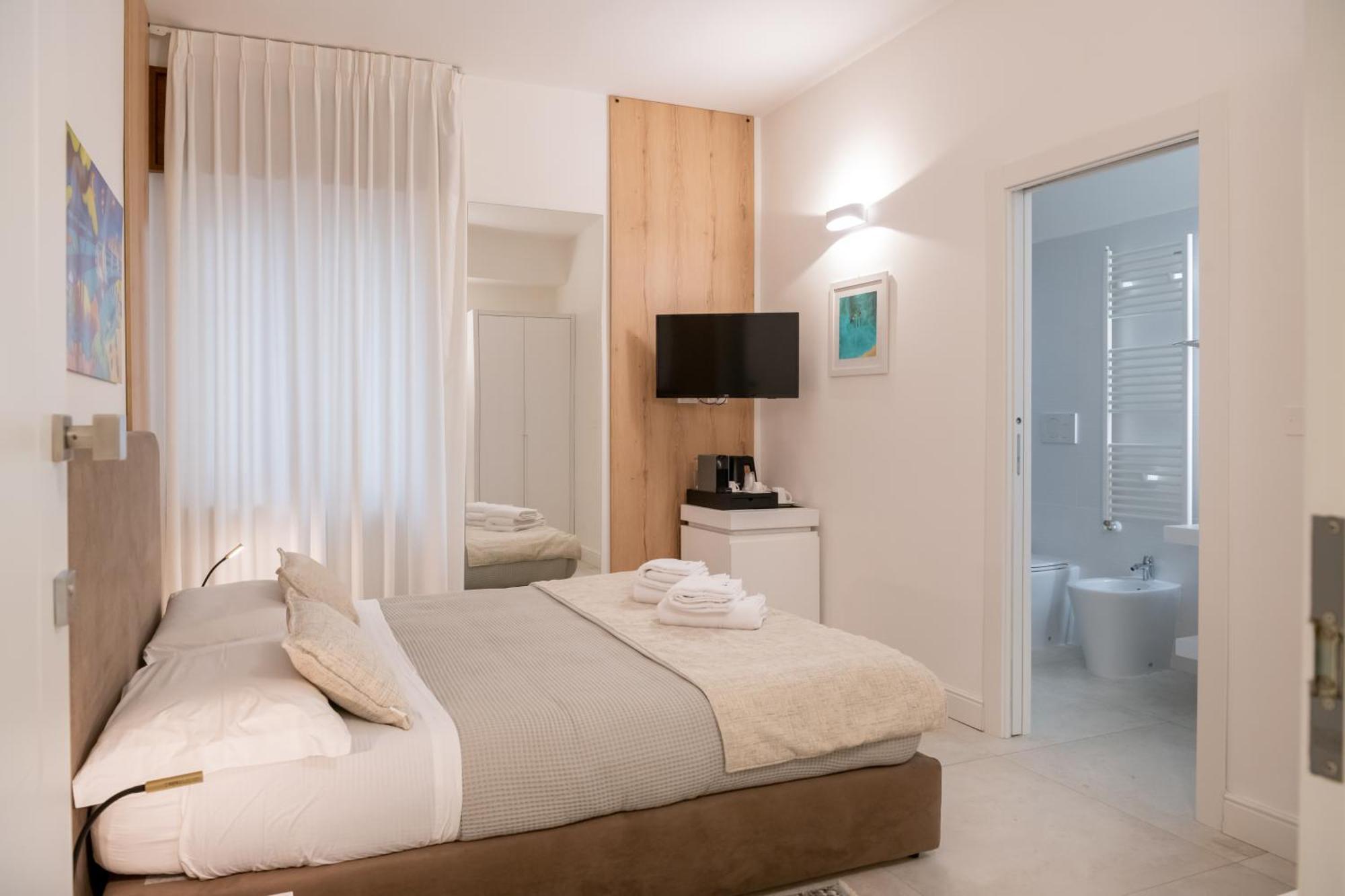 Lo Studio Di Viale Lo Re Camere & Caffe' Lecce Exteriér fotografie